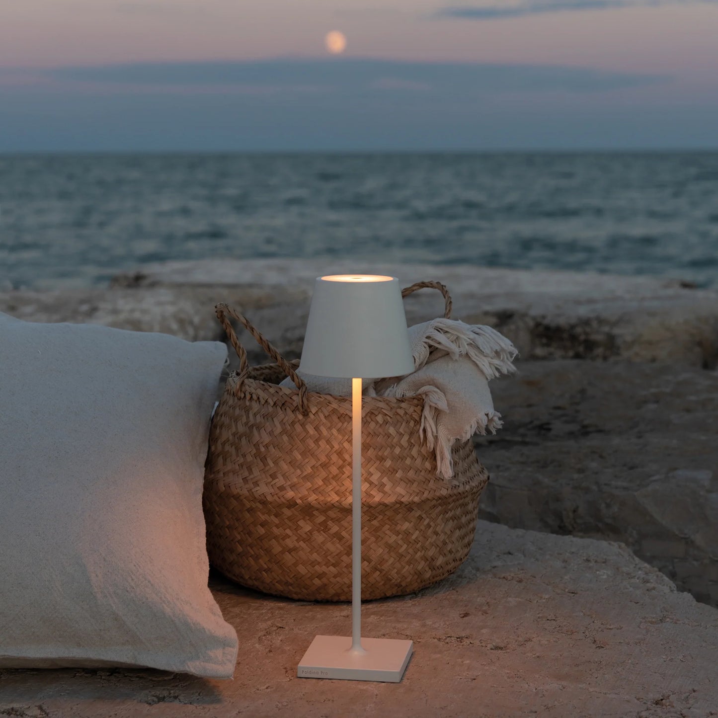 L70 PRO | The Cordless Ambiance Lamp