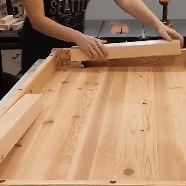 L90 PRO | The 90° Self-Locking Leg Brackets